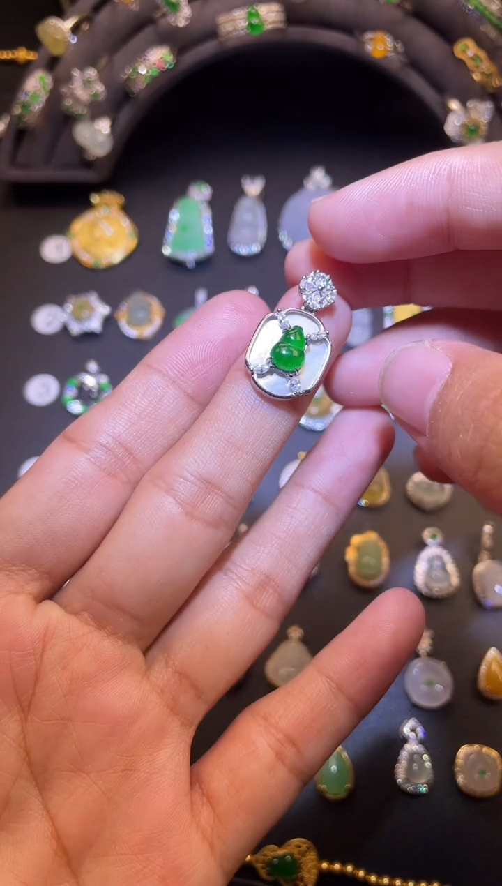 吊坠(不含链)银S925镶嵌翡翠1