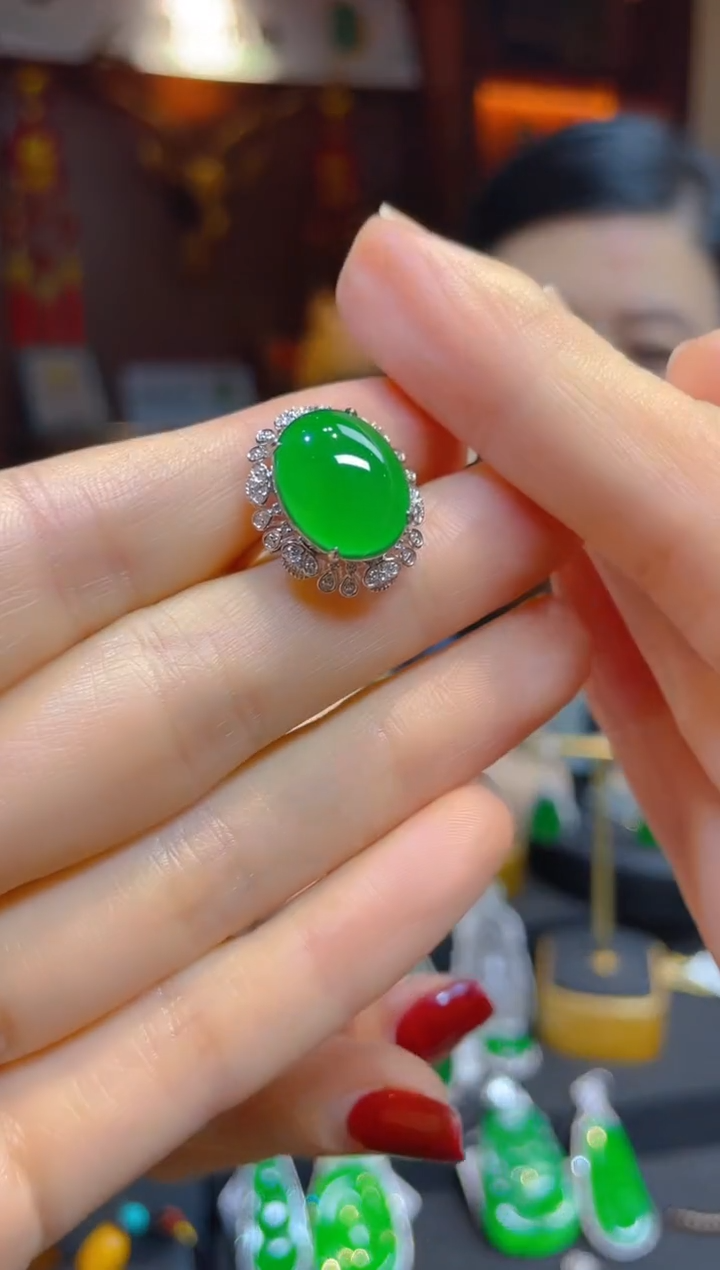 【闪购商品】翡翠戒指18K金镶嵌112105天然A货翡翠戒指