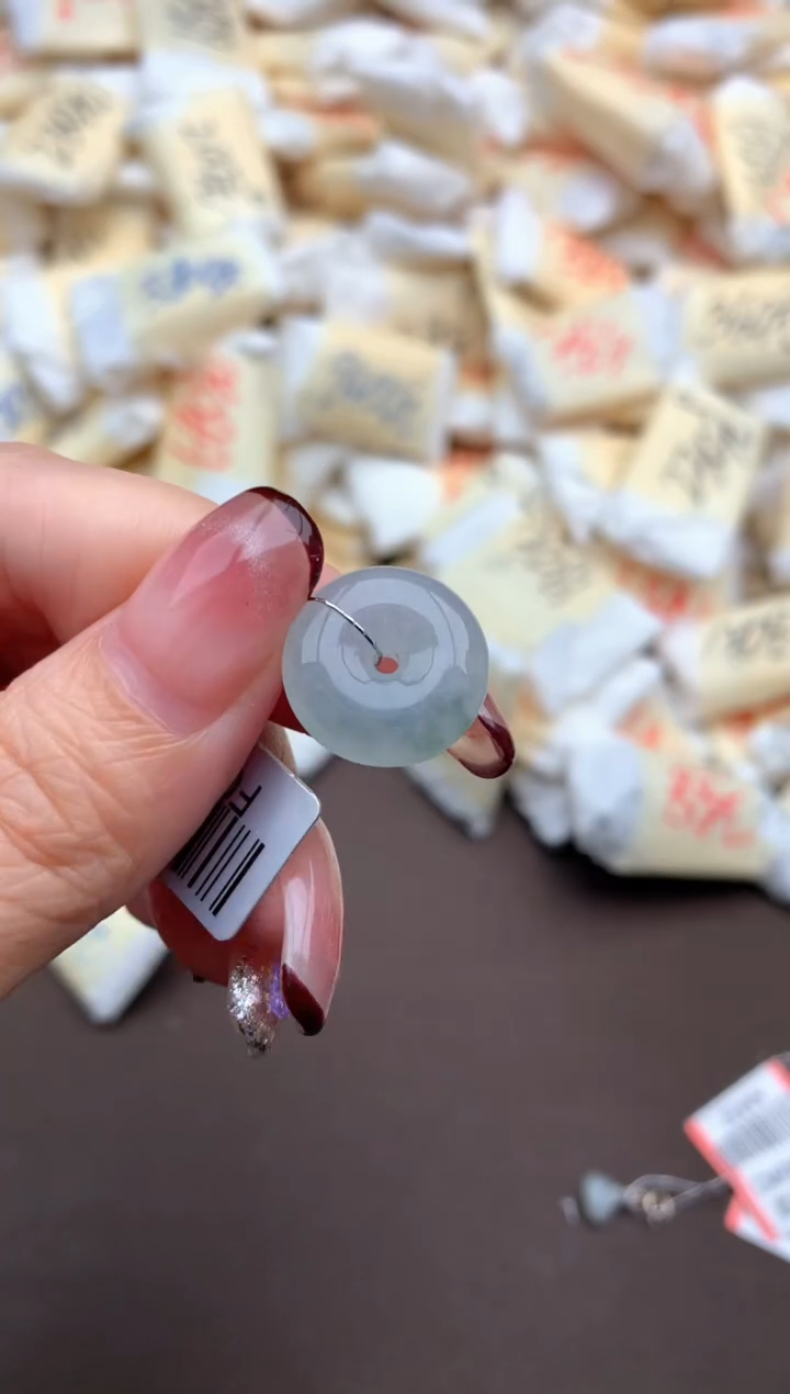 【闪购商品】翡翠挂件未镶嵌一