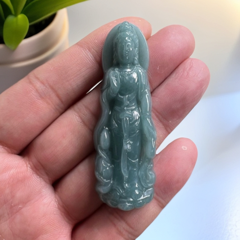 纯天然A货翡翠《站观音》挂件