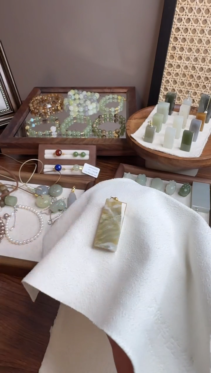 颈饰未镶嵌和田玉Z202