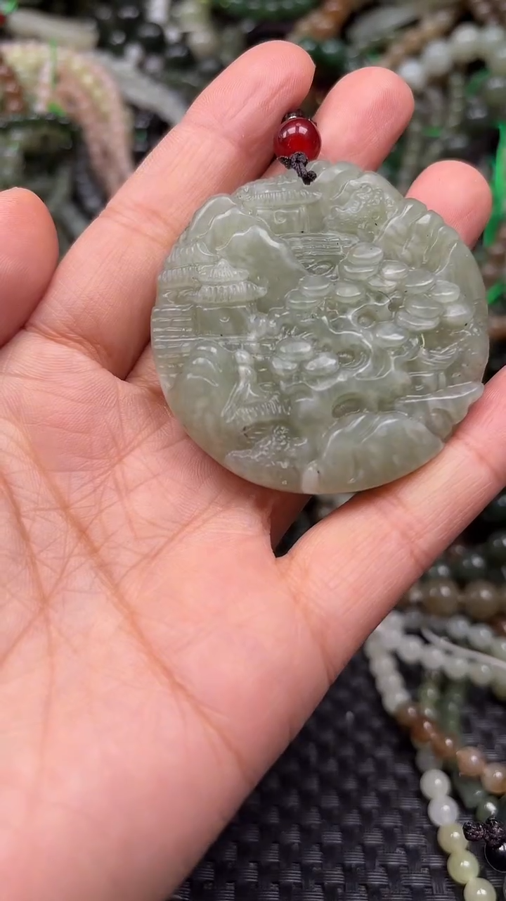 颈饰未镶嵌和田玉1