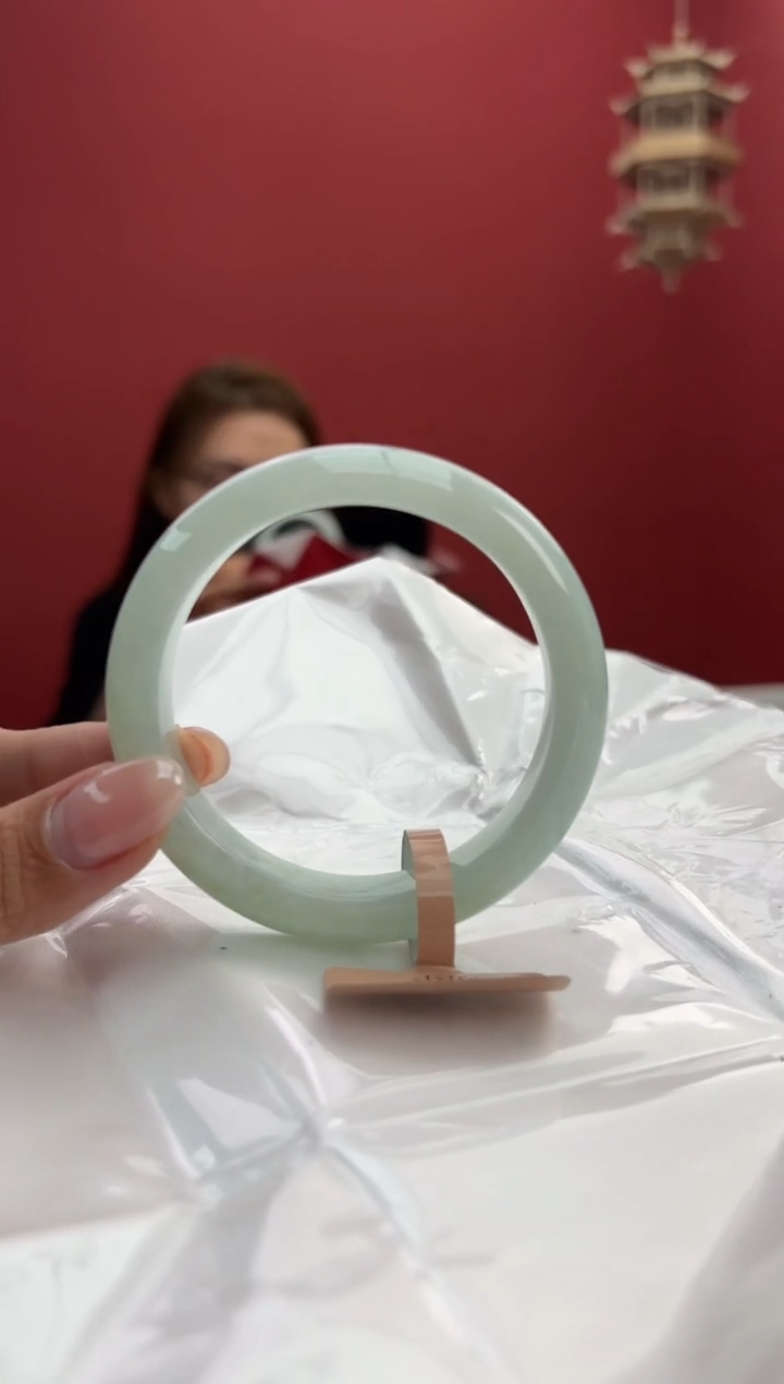 【闪购商品】翡翠手镯未镶嵌6手镯