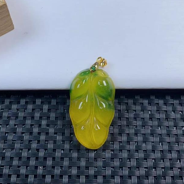 （聚宝严选）D066黄绿F叶子吊坠镶嵌精致气质妈妈款时尚精美
