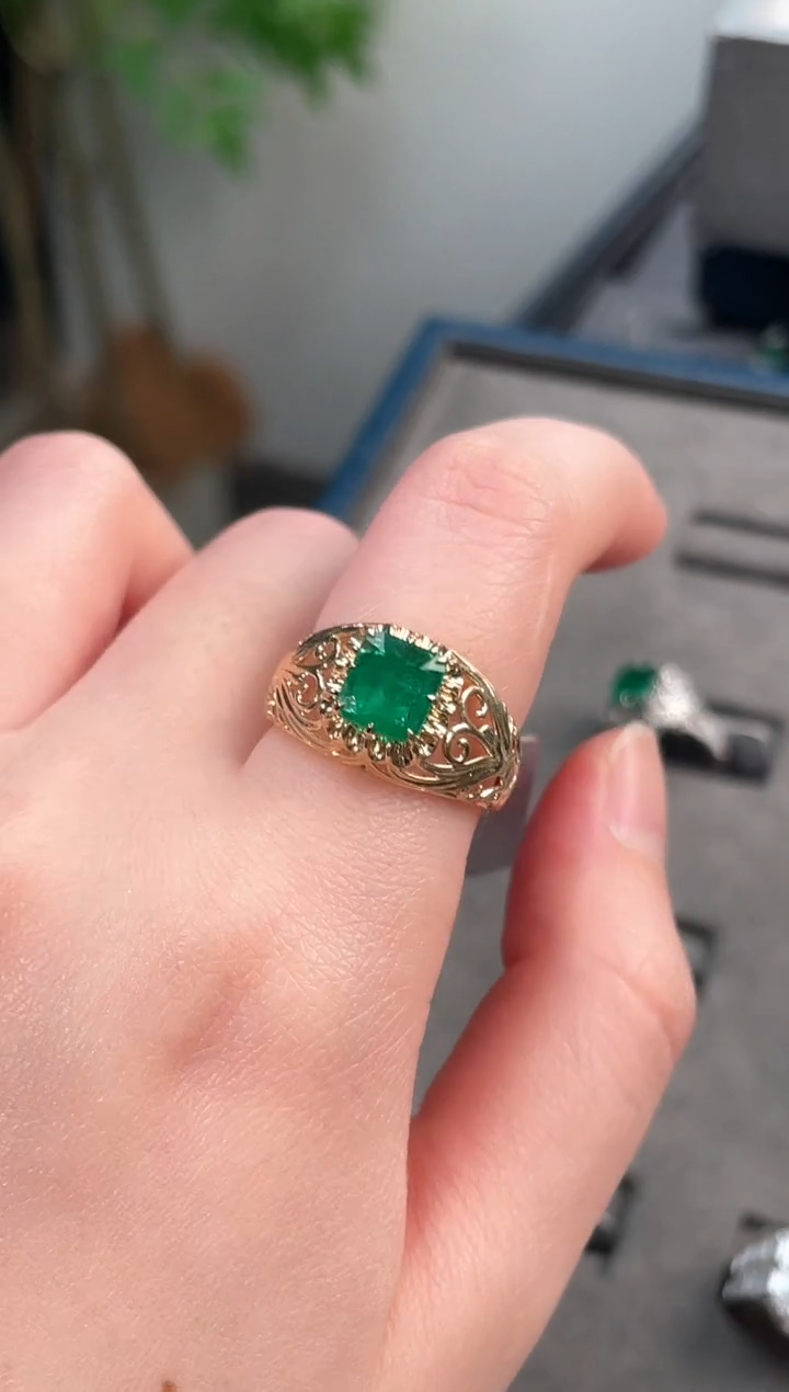 【闪购商品】祖母绿戒指18K金镶嵌/1.21ct