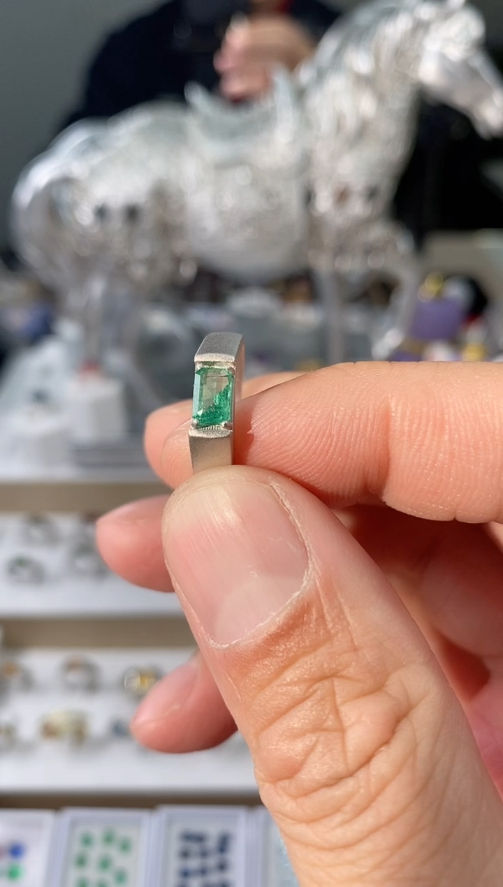 【闪购商品】祖母绿戒指银S925镶嵌111111