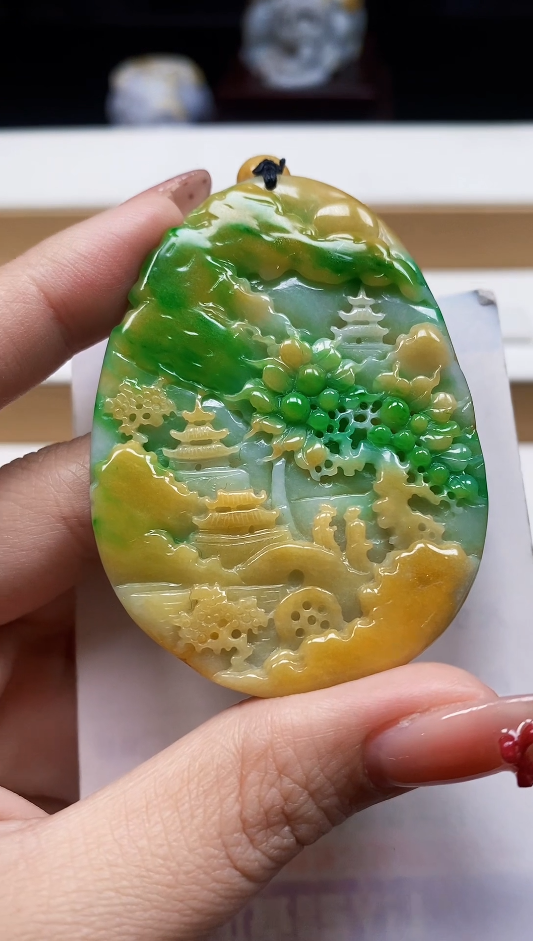 颈饰未镶嵌翡翠翡翠A货