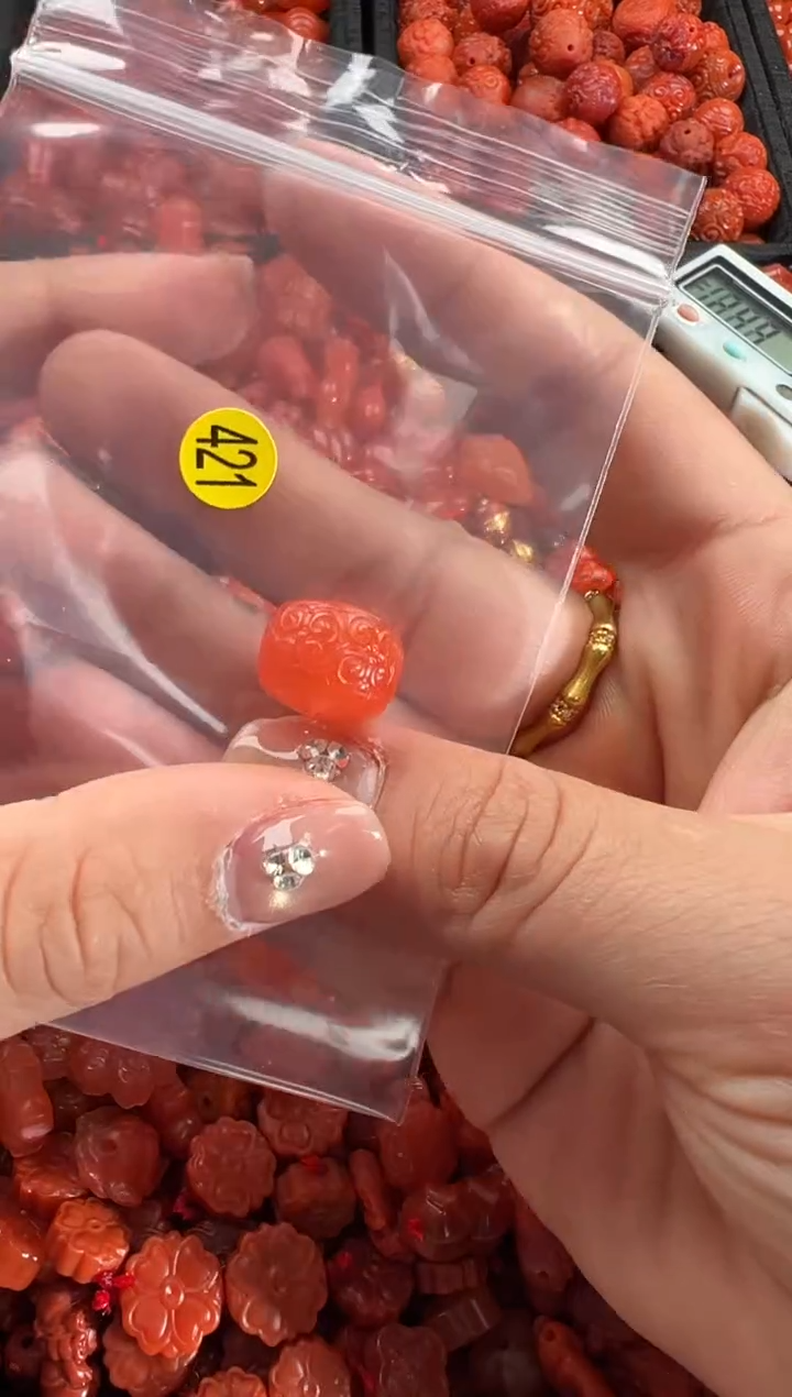 【闪购商品】南红玛瑙颈饰未镶嵌2