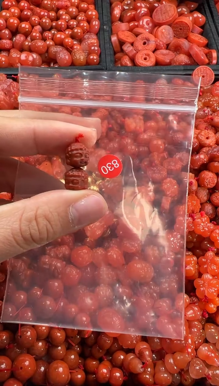 【闪购商品】南红玛瑙颈饰未镶嵌1