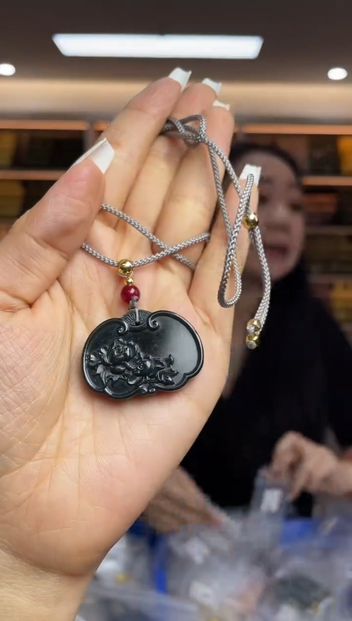 【闪购商品】和田玉·未镶嵌多样性发一件