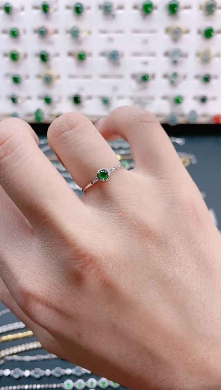 【闪购商品】翡翠戒指银S925镶嵌天然翡翠