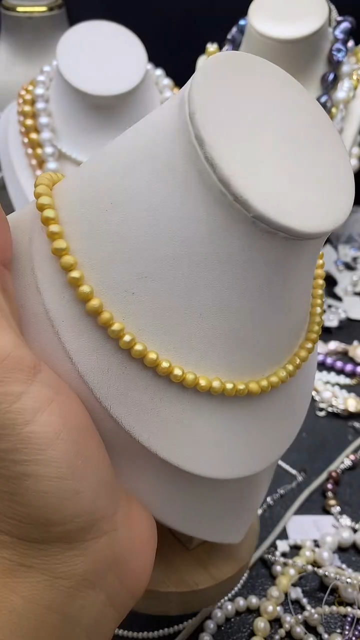 颈饰未镶嵌淡水珍珠多人