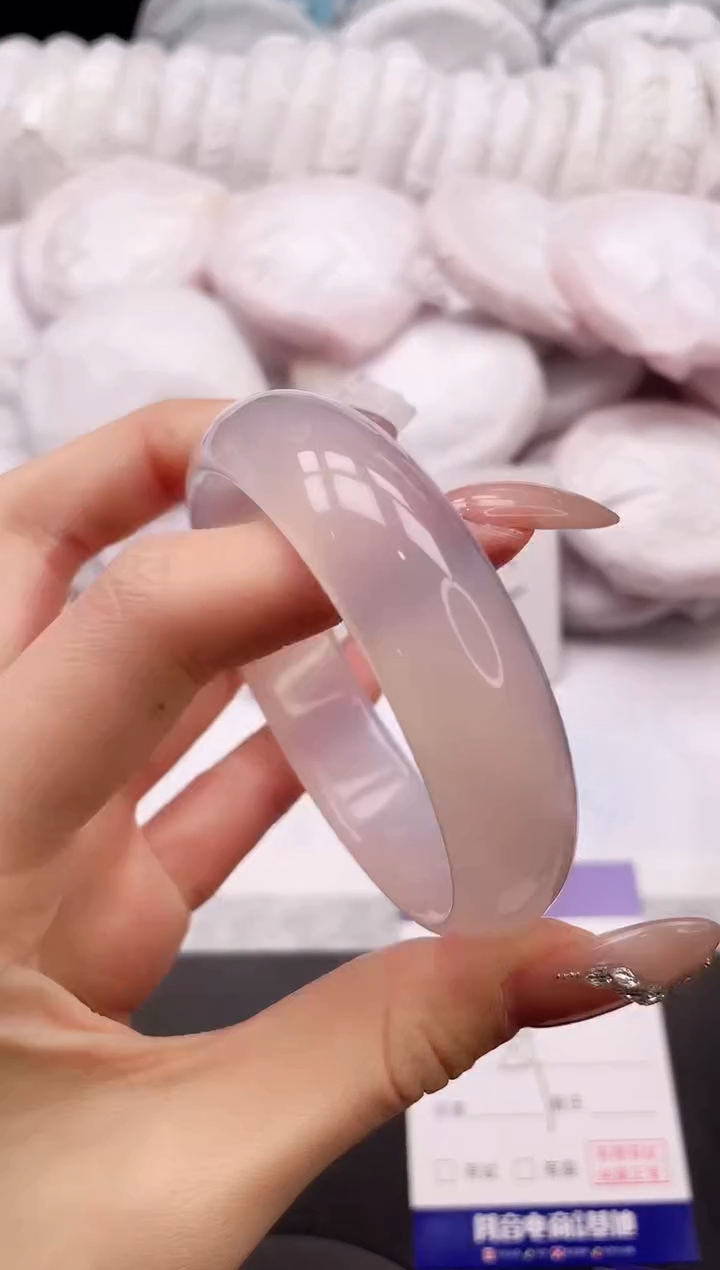 【闪购商品】石英质玉未镶嵌手镯14K399-59