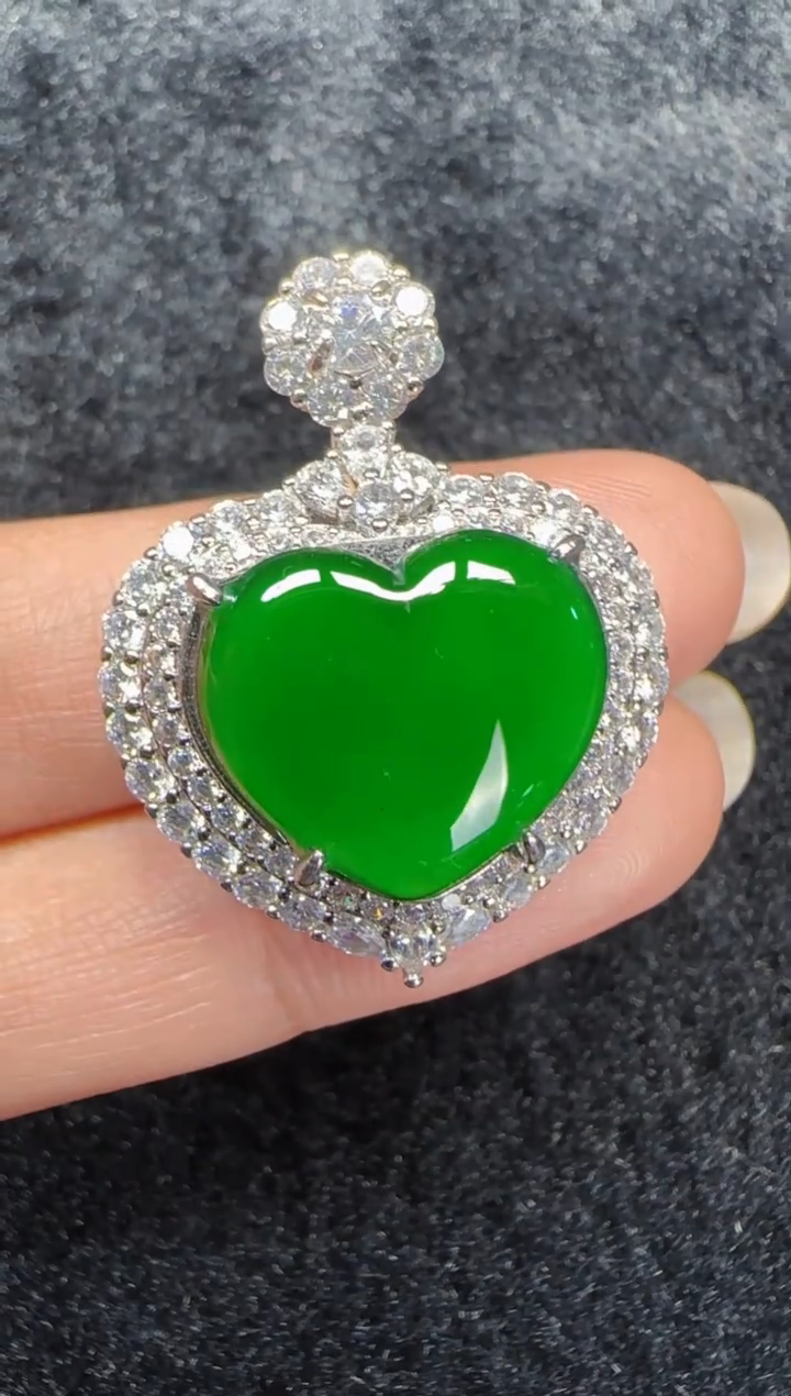 未镶嵌定制翡翠翡翠吊坠30