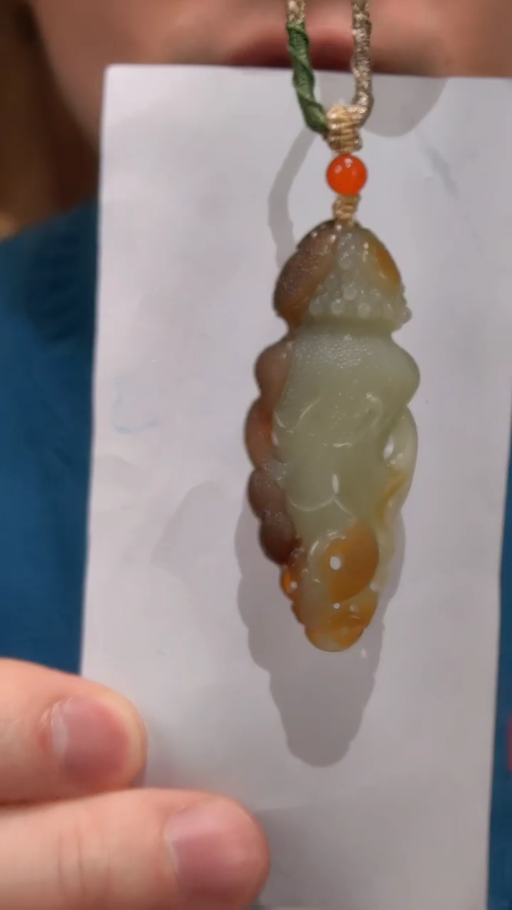 未镶嵌吊坠定制和田玉糖白如意吊坠QC（竞）