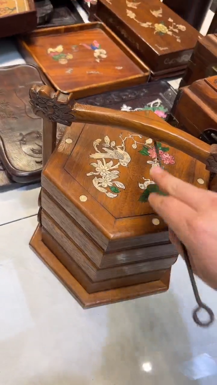 【闪购商品】木鸟踏花枝六角食盒