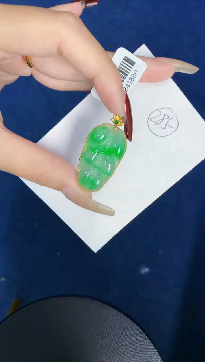 【闪购商品】翡翠颈饰18K金镶嵌00000000000