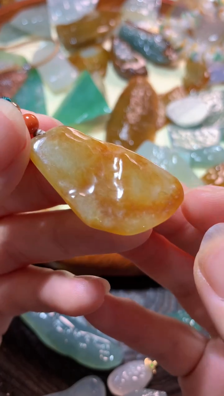 翡翠未镶嵌吊坠(不含链)吊坠