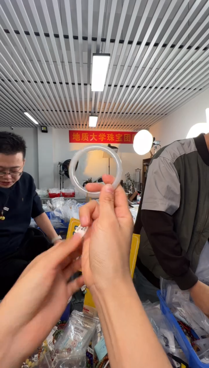 未镶嵌手镯和田玉和田玉烟紫宽条手镯57#