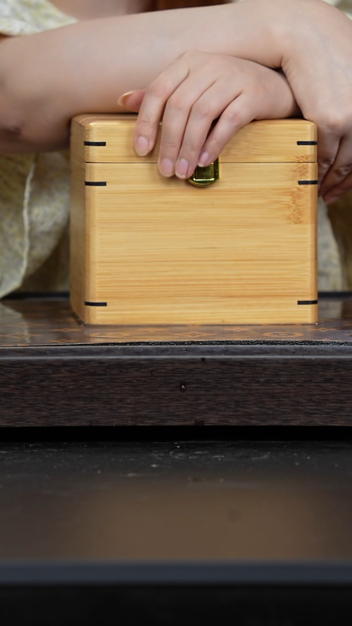 茶壶紫砂老党口冷金黄盒子