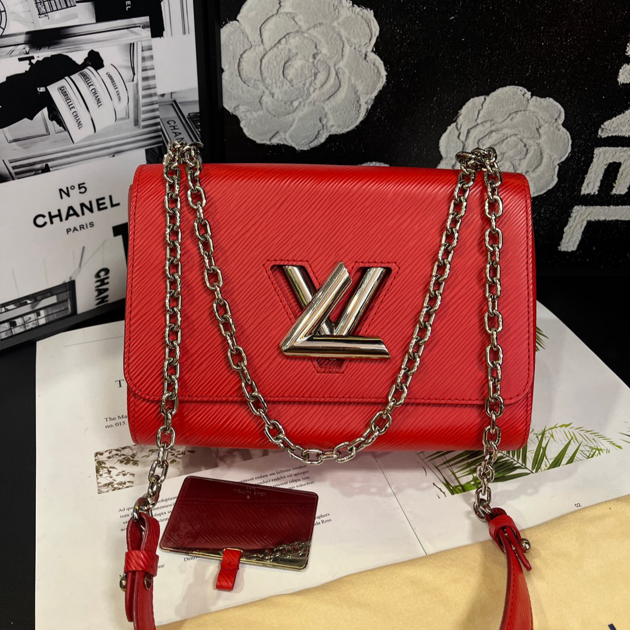 95新 LouisVuitton/路易威登 红银twist单肩包16年B1700