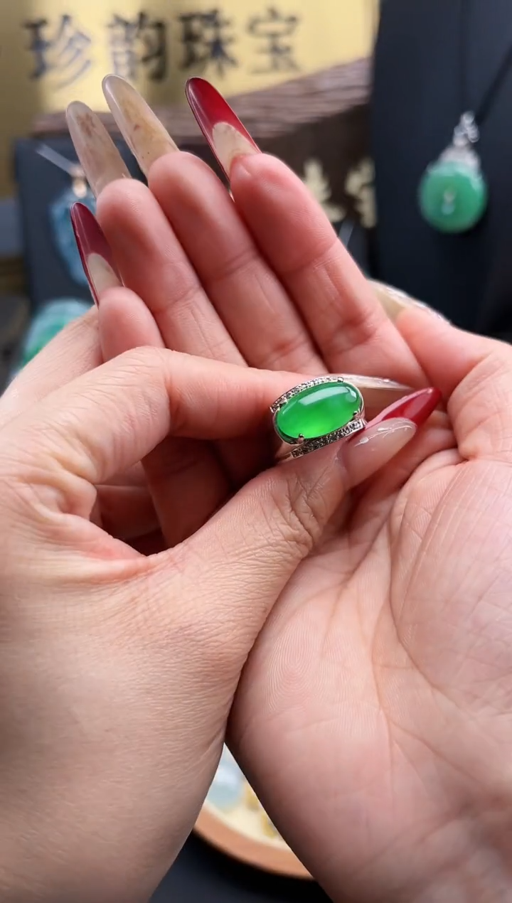 【闪购商品】翡翠戒指18K金镶嵌戒指