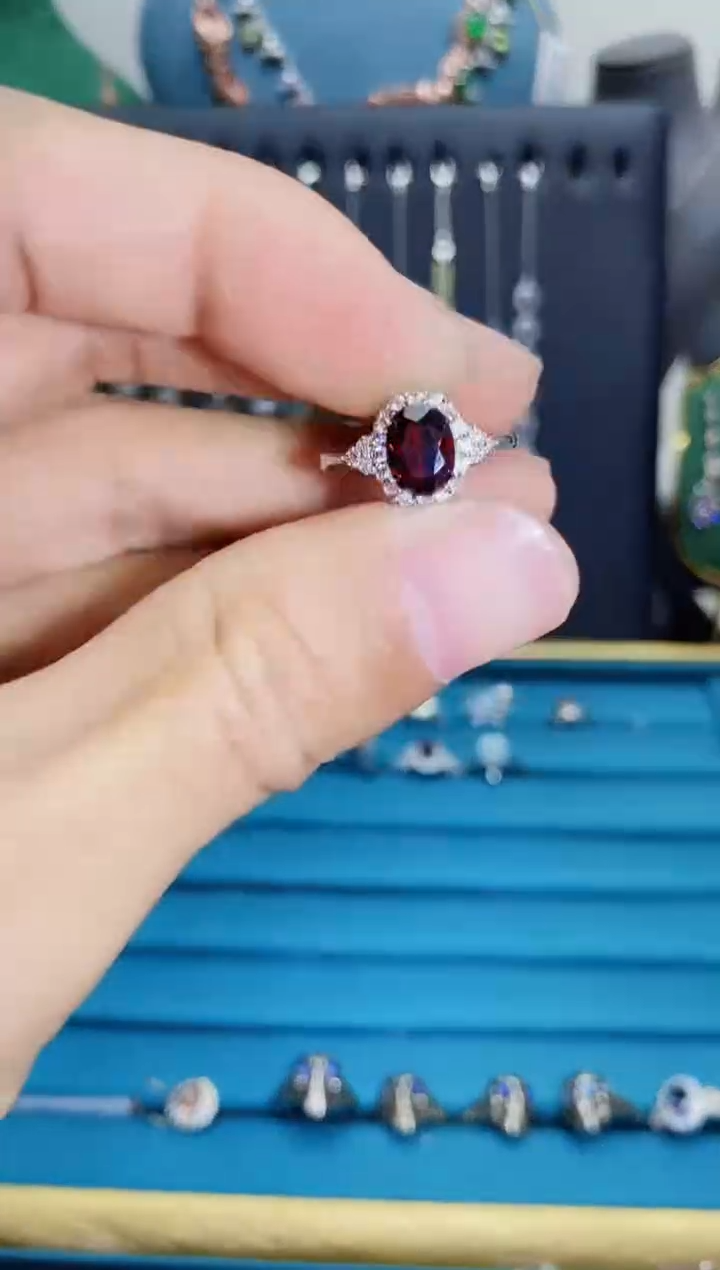 【闪购商品】石榴石戒指银S925镶嵌11211