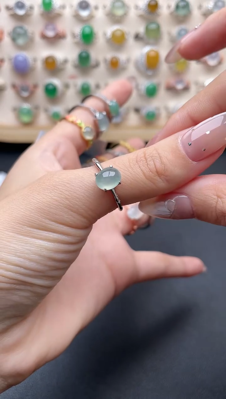 【闪购商品】翡翠戒指银S925镶嵌一物一证一礼盒