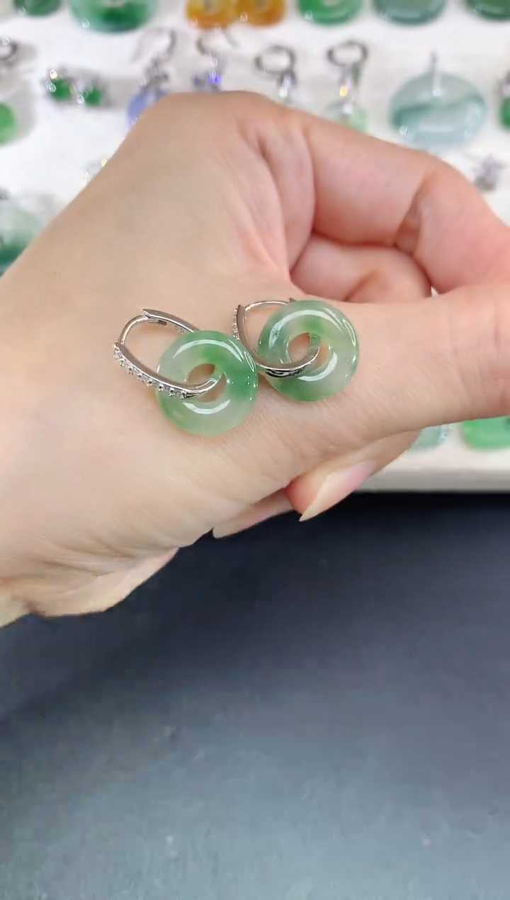 未镶嵌翡翠耳饰73买断场不退不换|