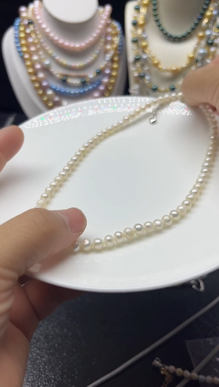 淡水珍珠未镶嵌颈饰多人