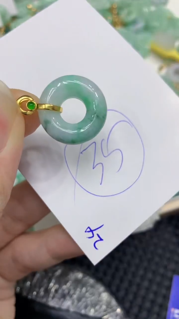 颈饰未镶嵌翡翠缅甸A货翡翠