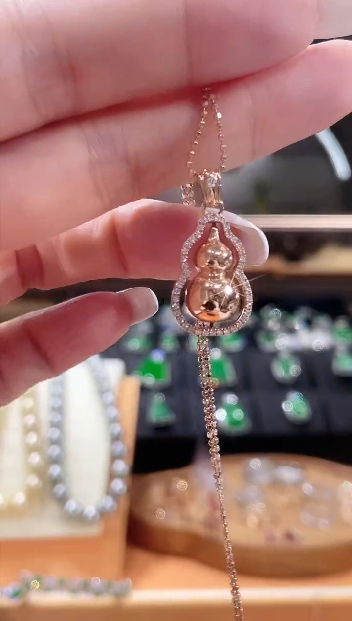 【闪购商品】钻石吊坠(不含链)18K金镶嵌吊坠