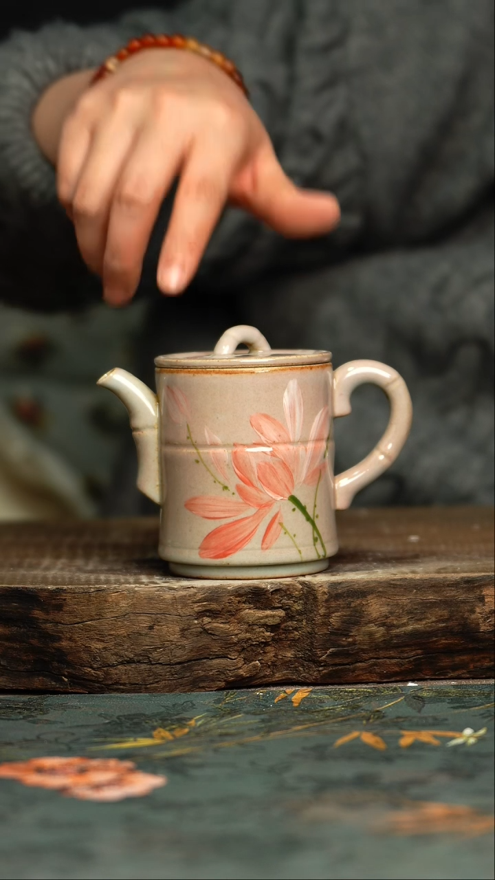 【闪购商品】杯杯釉下彩手工手绘同款陶器