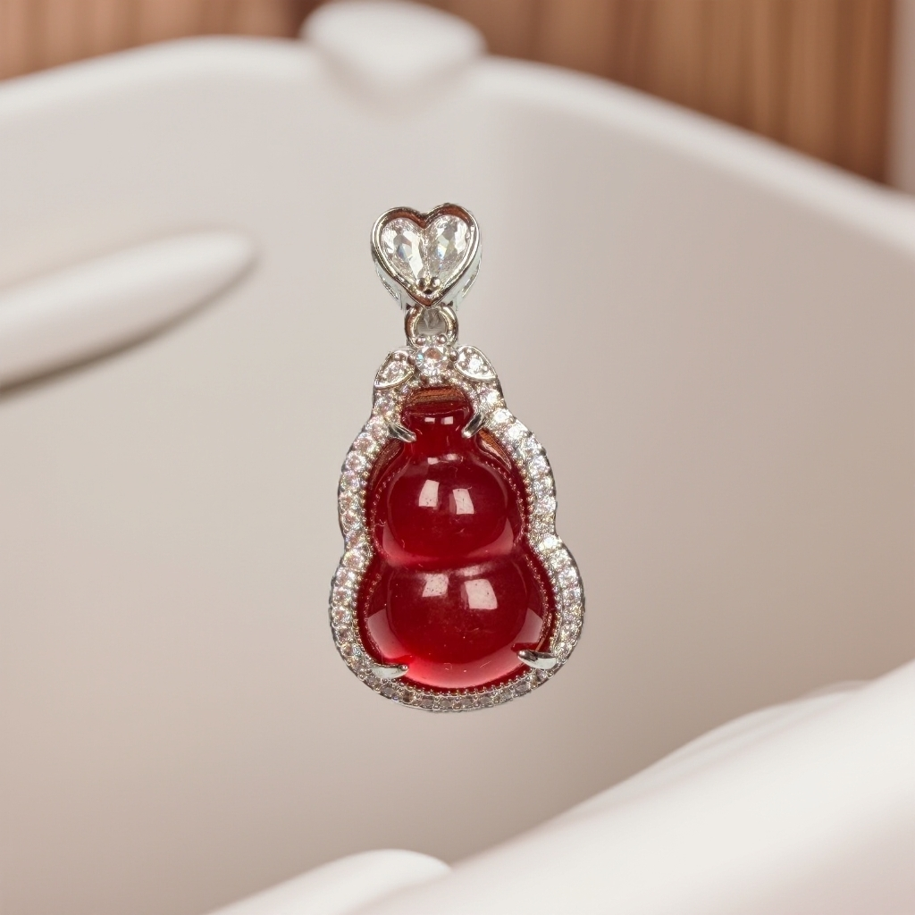 气质时尚精美红镶嵌葫芦吊坠z37