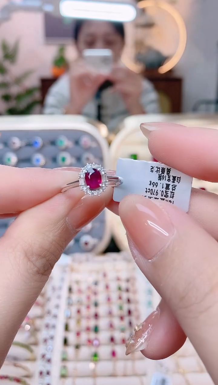 【闪购商品】红宝石18K金戒指18K金镶嵌1