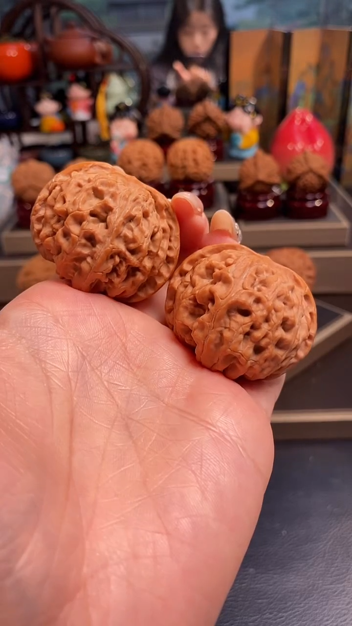 【闪购商品】文玩核桃把件K27苹果园42