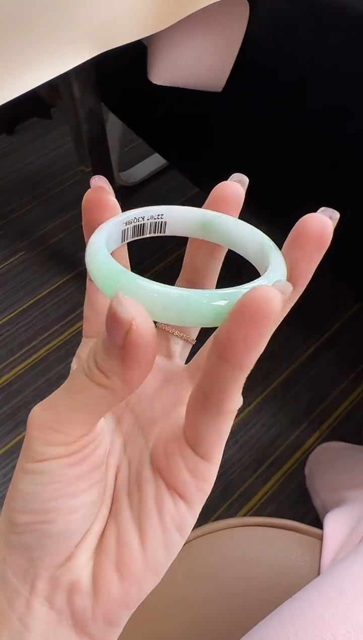 【闪购商品】翡翠手镯未镶嵌手镯52-54圈口