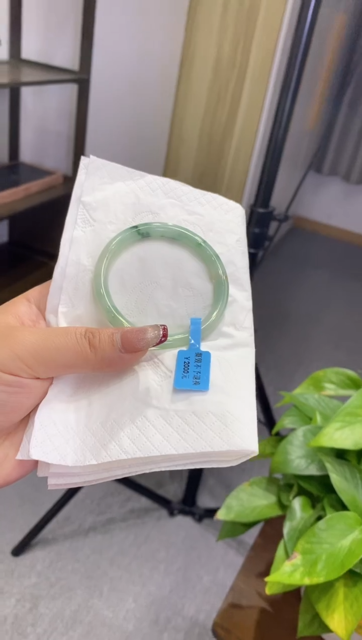 【闪购商品】翡翠手镯未镶嵌00007052