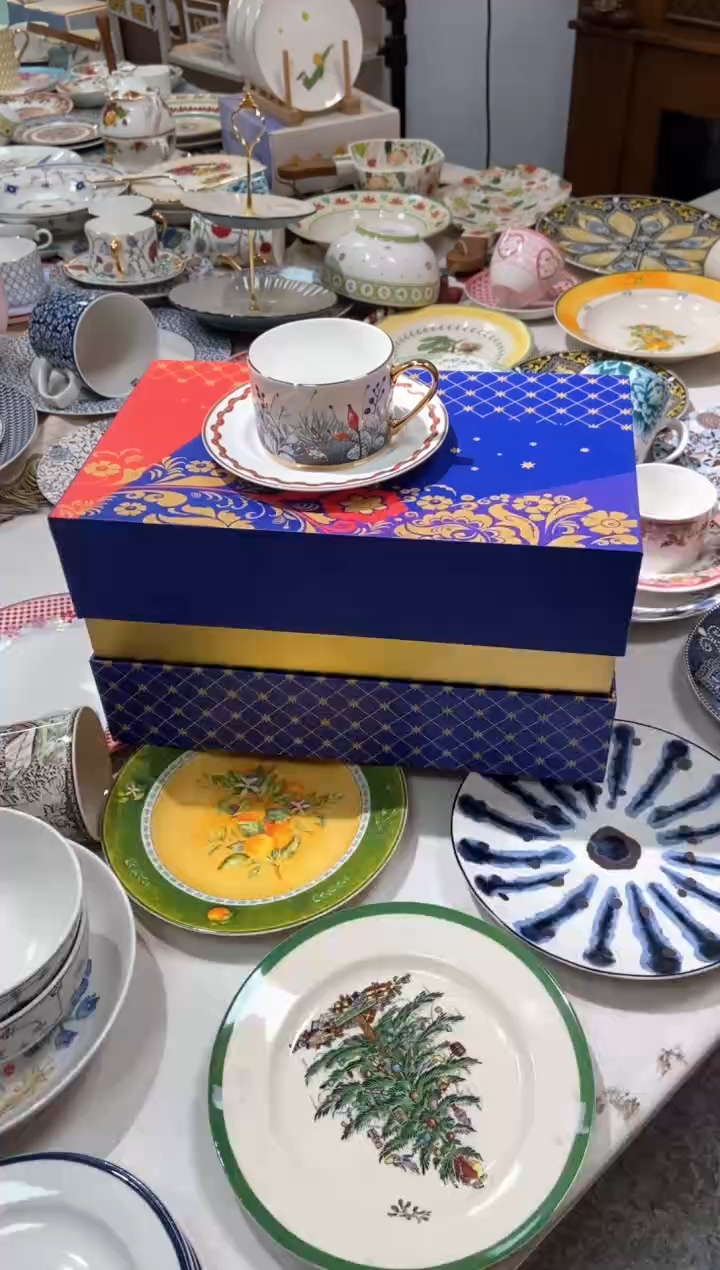 【闪购商品】瓷片陶瓷原单CC554餐具两杯两碟