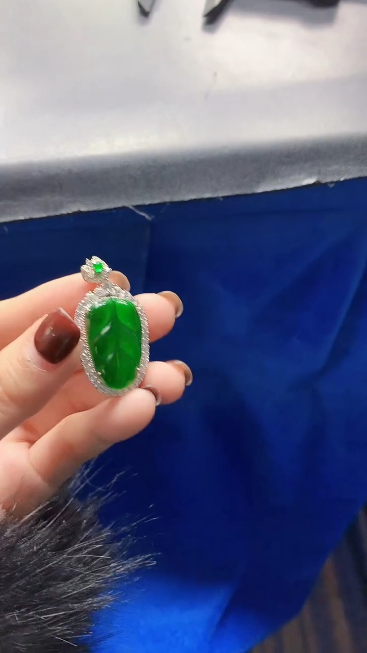 颈饰银S925镶嵌翡翠天然缅甸a货翡翠