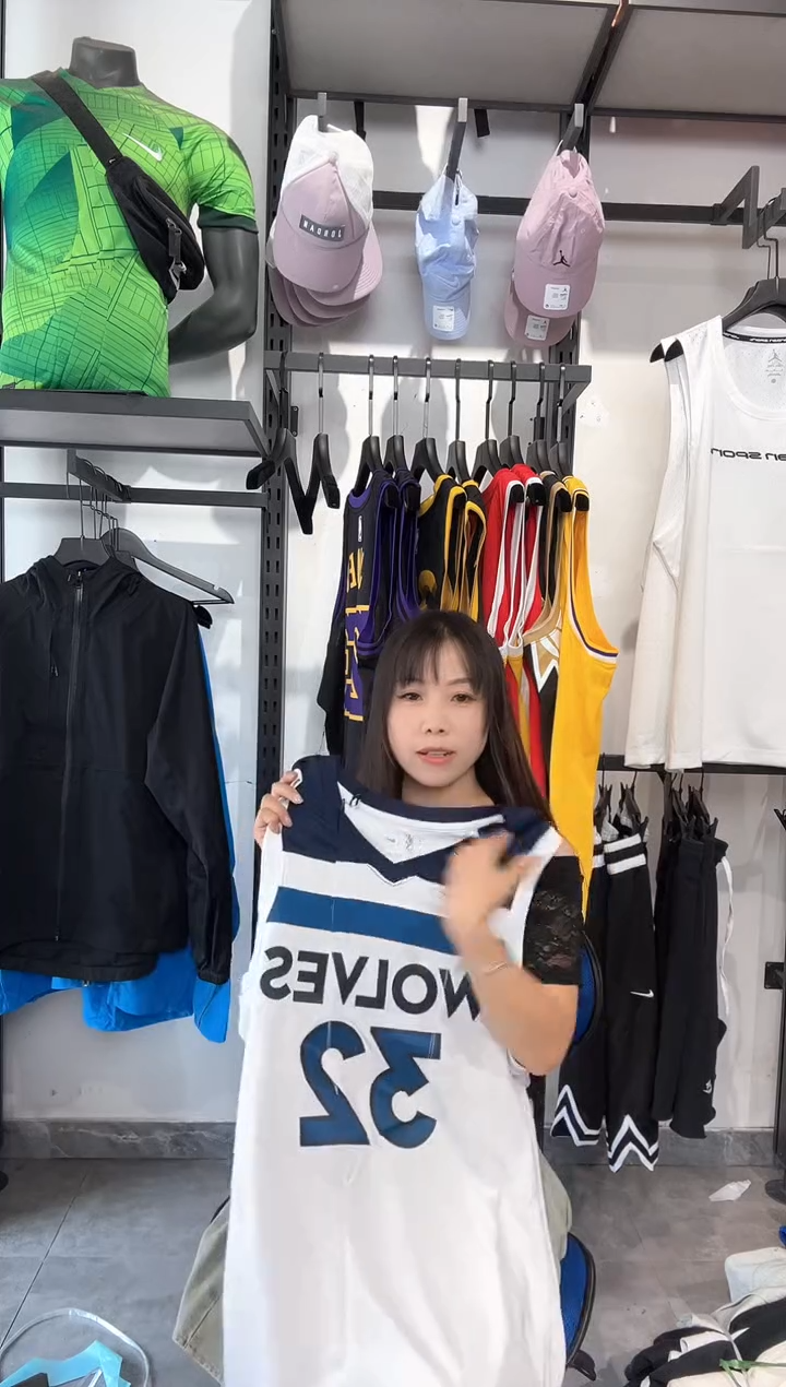 1627    编码 瑕疵修复以直播间讲解为准 尺码