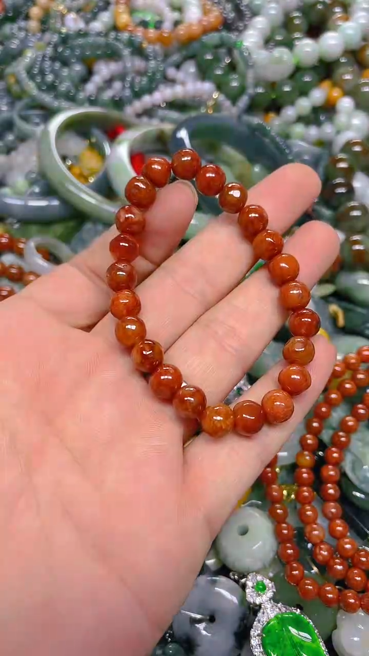 颈饰未镶嵌翡翠8mm/ S /翡翠A货，一件也是批发价