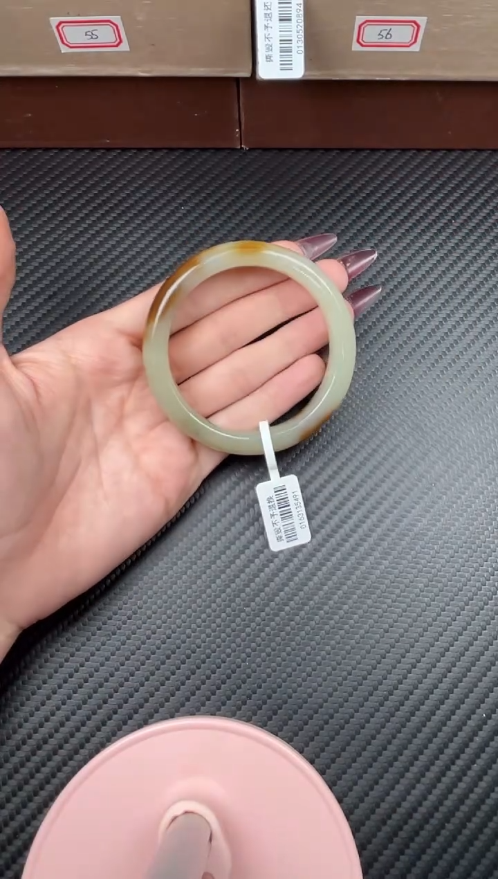 未镶嵌手镯和田玉若羌微色差57手镯