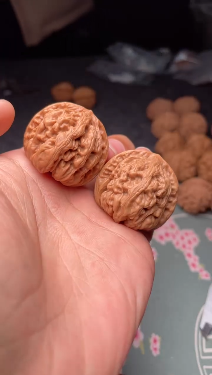 把件文玩核桃a305   九龙   36尺