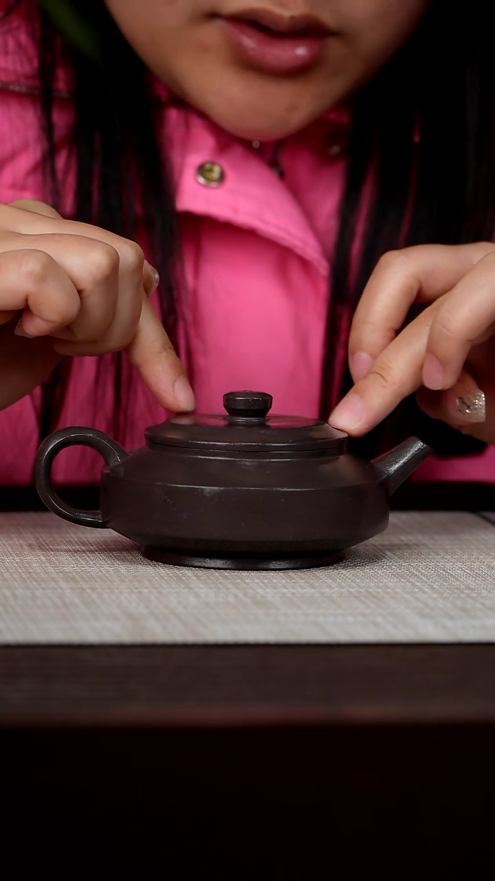 【闪购商品】宜兴原矿紫砂壶茶壶160C