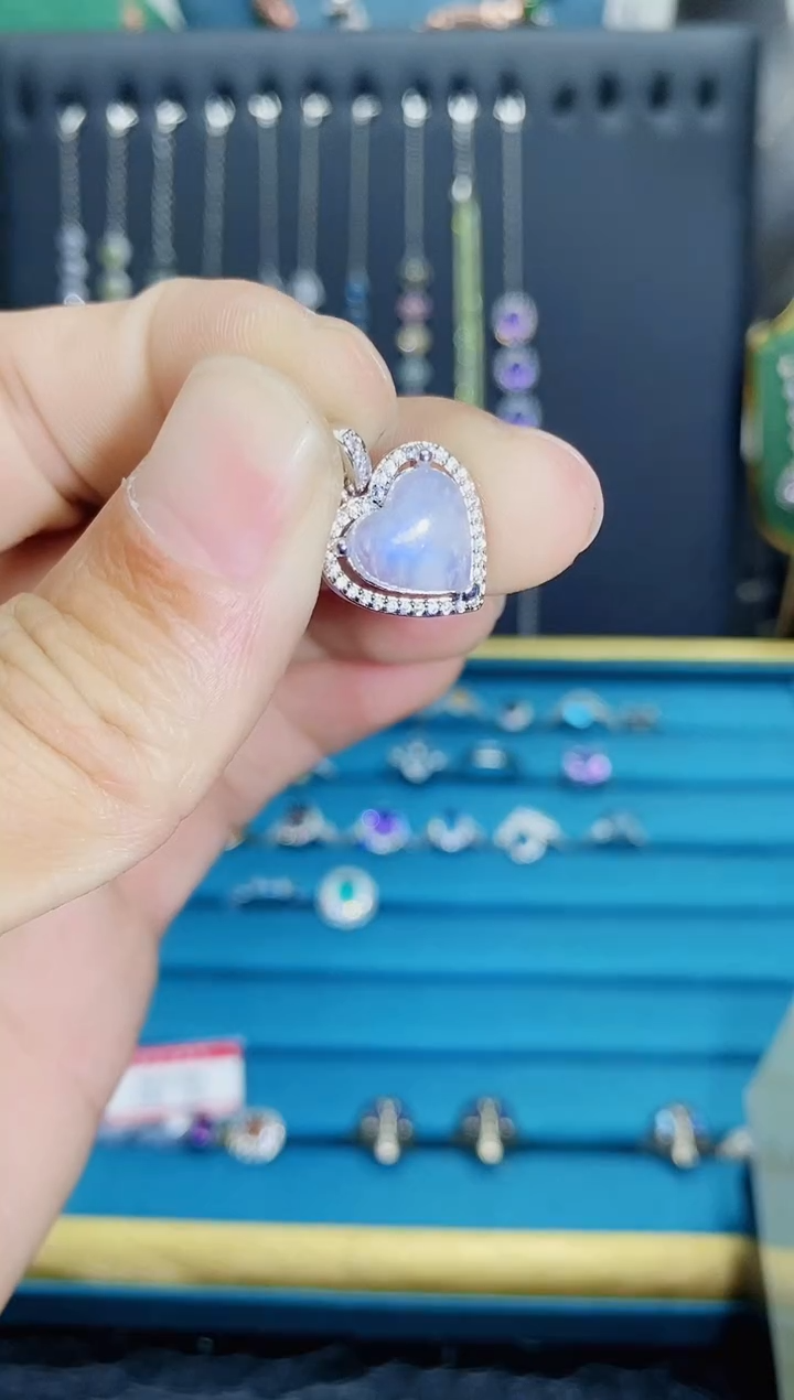 【闪购商品】日光石吊坠(不含链)银S925镶嵌112121