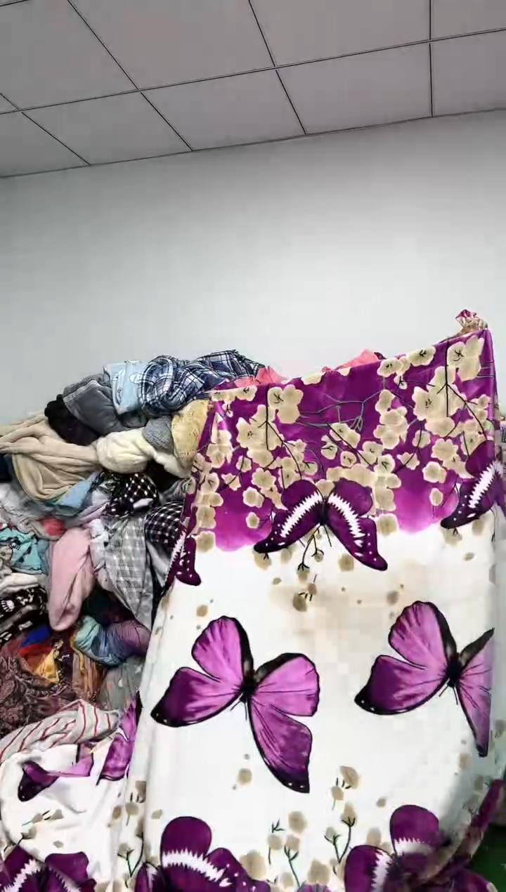 法兰绒2.3x2.5左右已主播介绍为准瑕疵