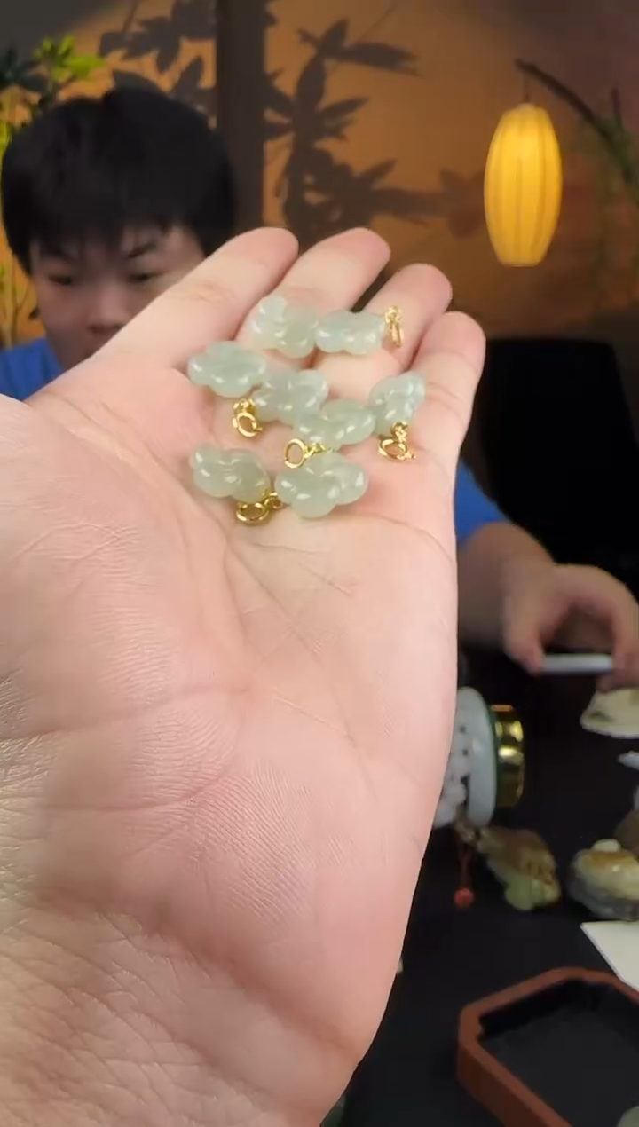 吊坠(不含链)未镶嵌和田玉**DSD1107076多样性发一