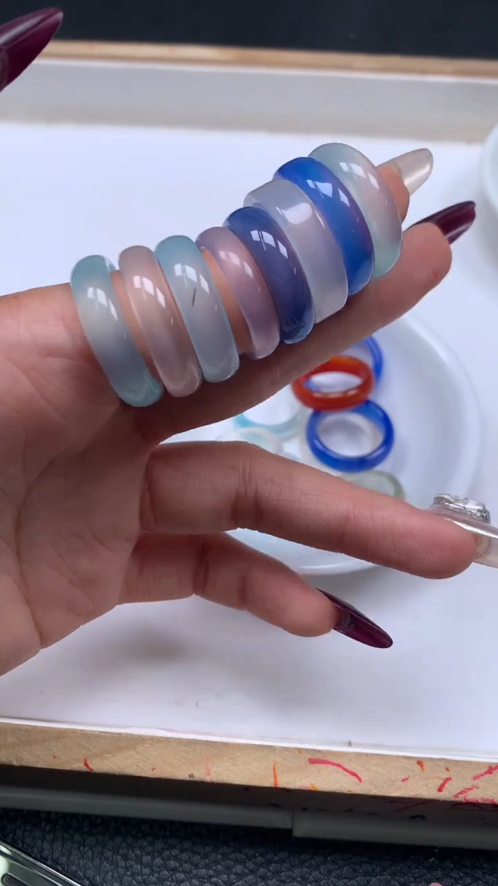 未镶嵌散珠玛瑙/玉髓盐源 戒圈内径17mm1个5元