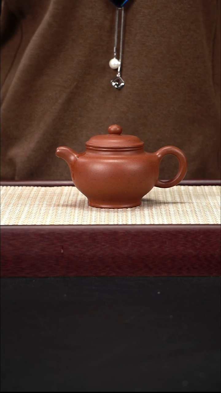 茶壶紫砂底槽青 掇只